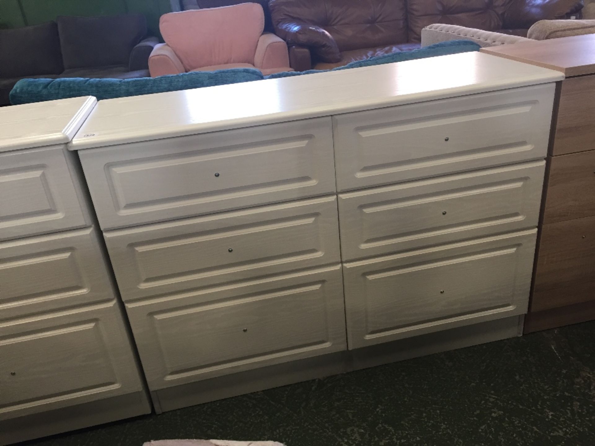 WHITE 6 DRAWER CHEST (return)