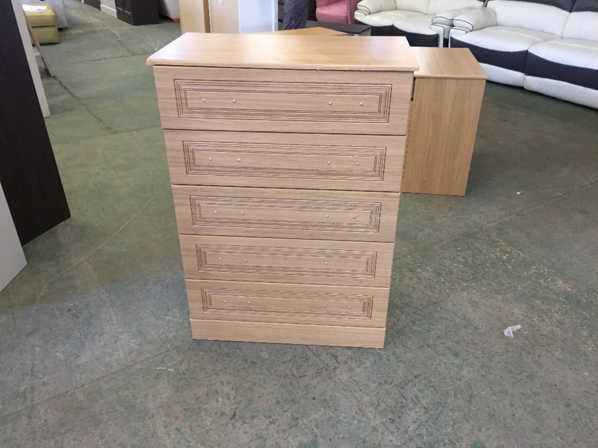 OAK 5 DRAWER CHEST (return) (damaged top)