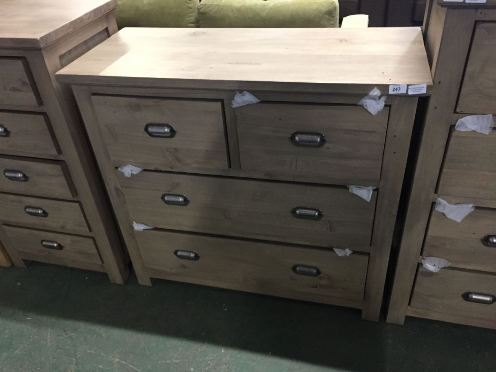 WEST COAST BEDROOM - 2+2 CHEST (WG4 - CW/8124N)