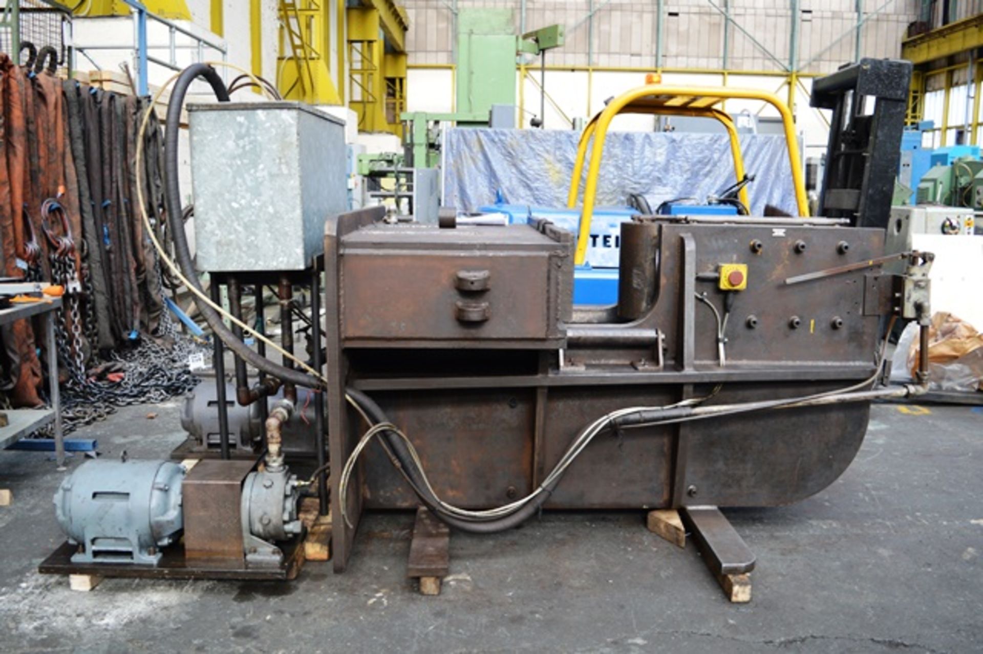 Keetona 150 ton Hydraulic Horizontal Straightening Press