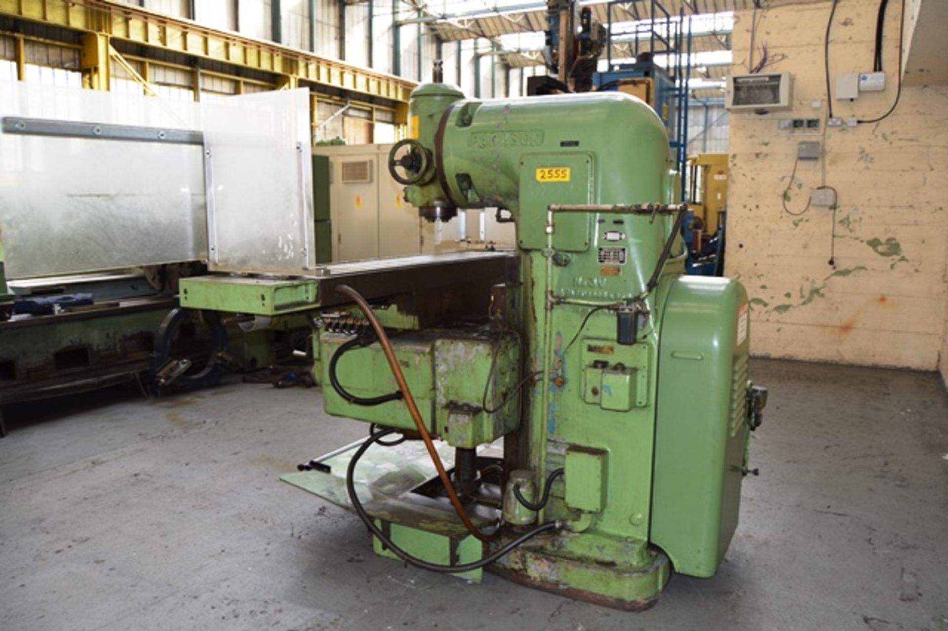 PARKSON 3V Vertical Mill 50 Int. Spindle - Image 2 of 14