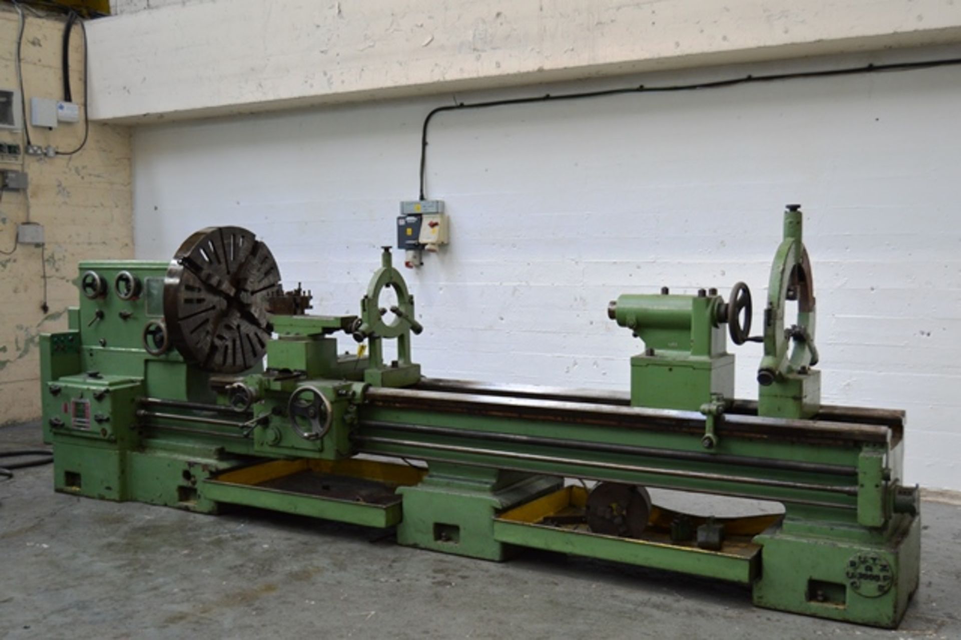 Gurutzpe A 3000 Gap Bed Centre Lathe (1988)