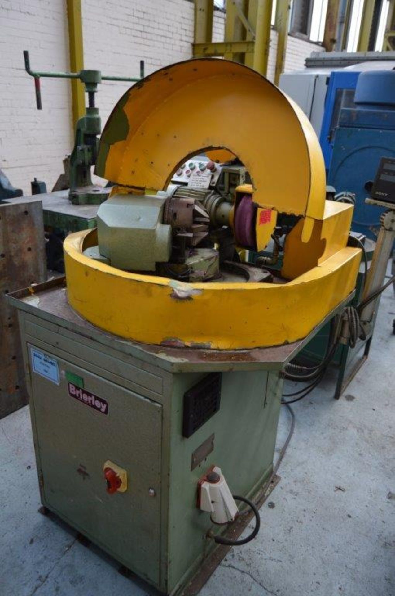 Brierly NC Tool & Cutter Grinder