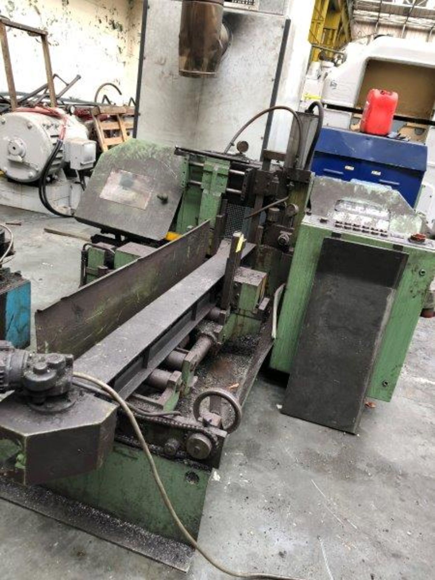 Behringher 260A Horizontal Bandsaw