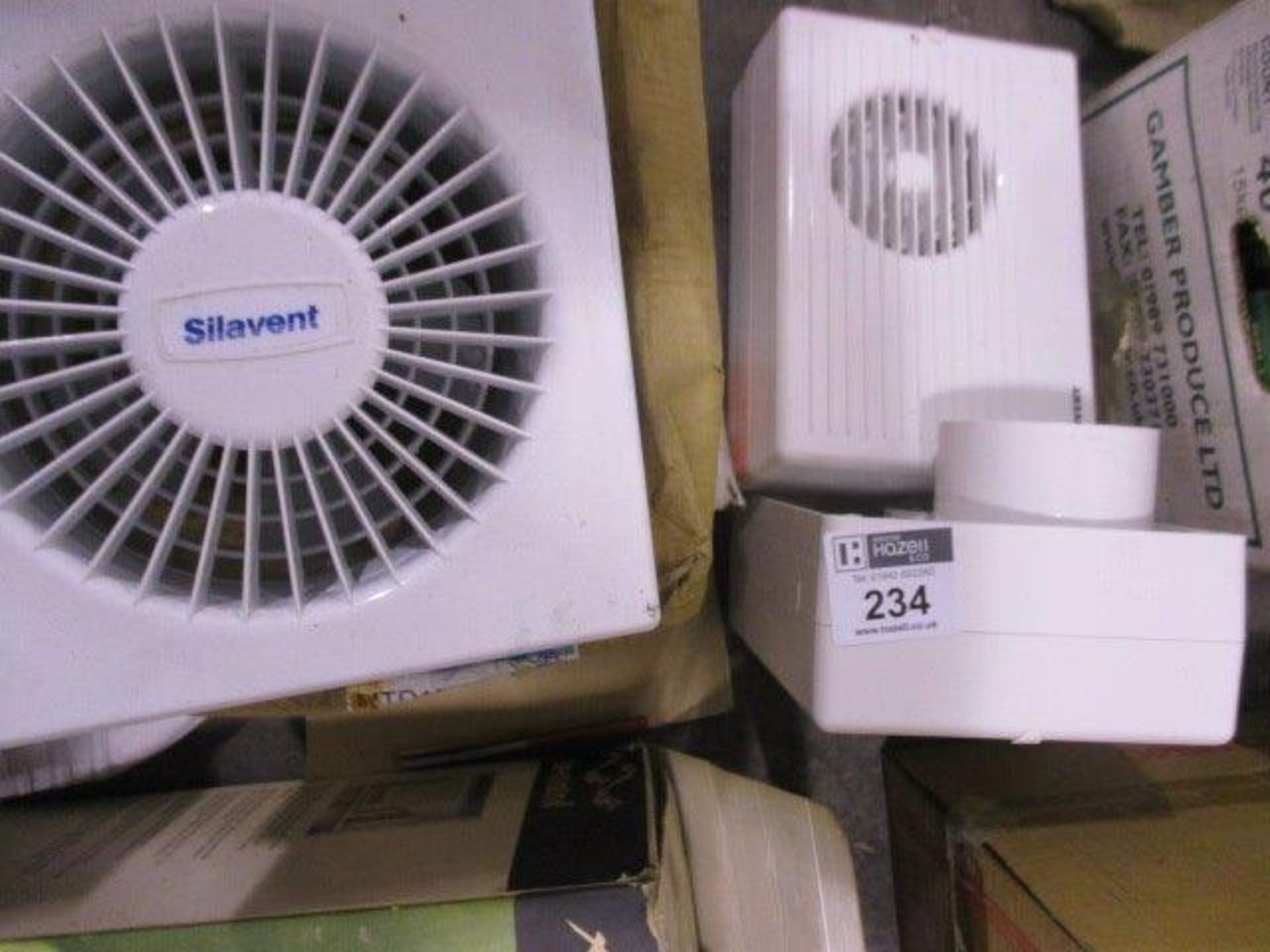 5 X ASSORTED FANS