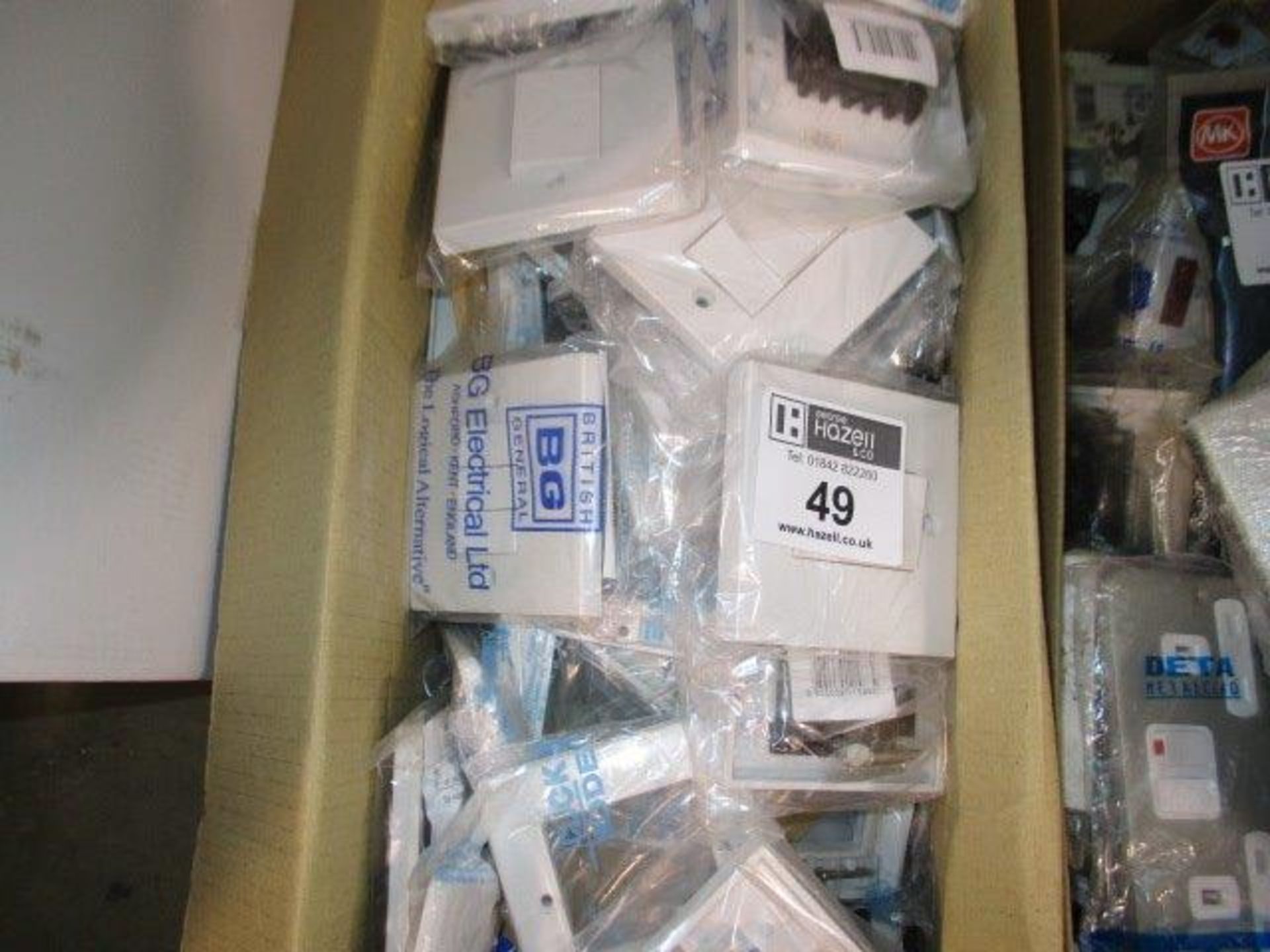 BOX OF SWITCHES PLUS OTHER BITS