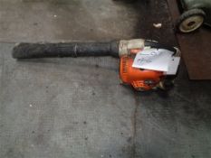 Stihl bg 86c hand held petrol driven leaf blower