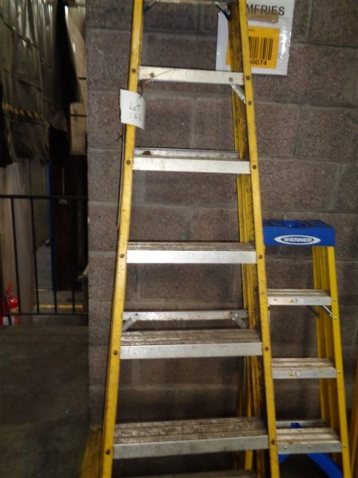 Aluminium access steps