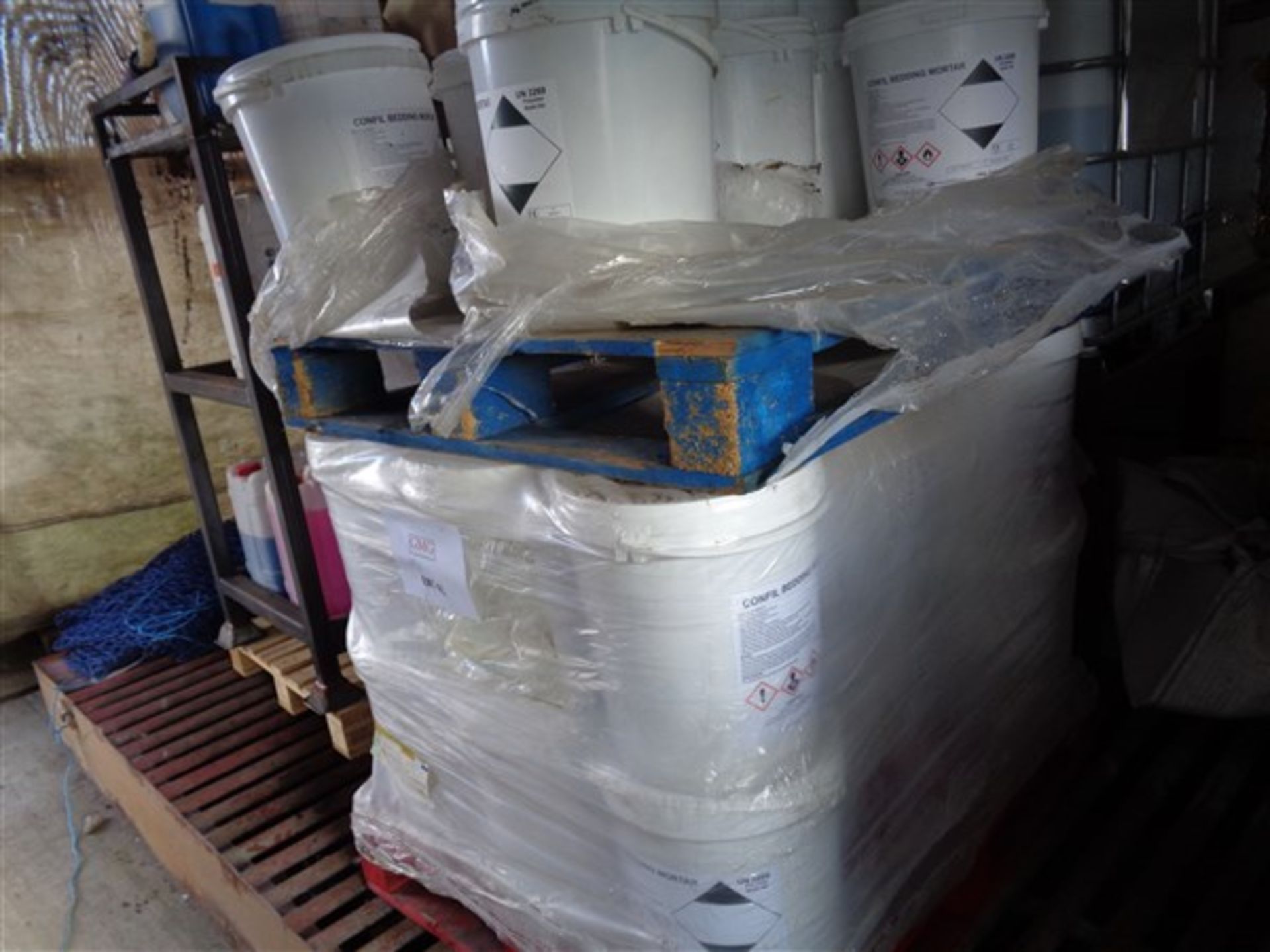 1 and part pallet of confil Bedding mortar