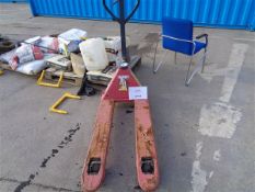 2,500kg capacity pallet truck