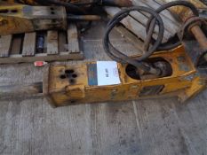 AHT020 Sandeco model HP700 hydraulic breaker