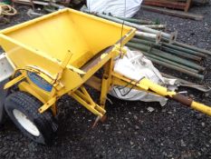 Cruiser salt spreader