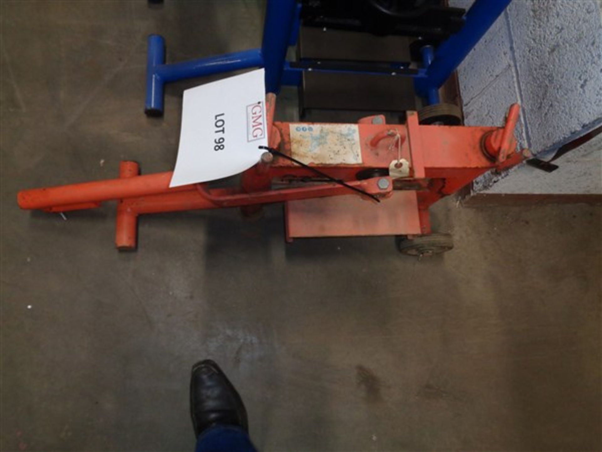 Unbranded paving slab cutter