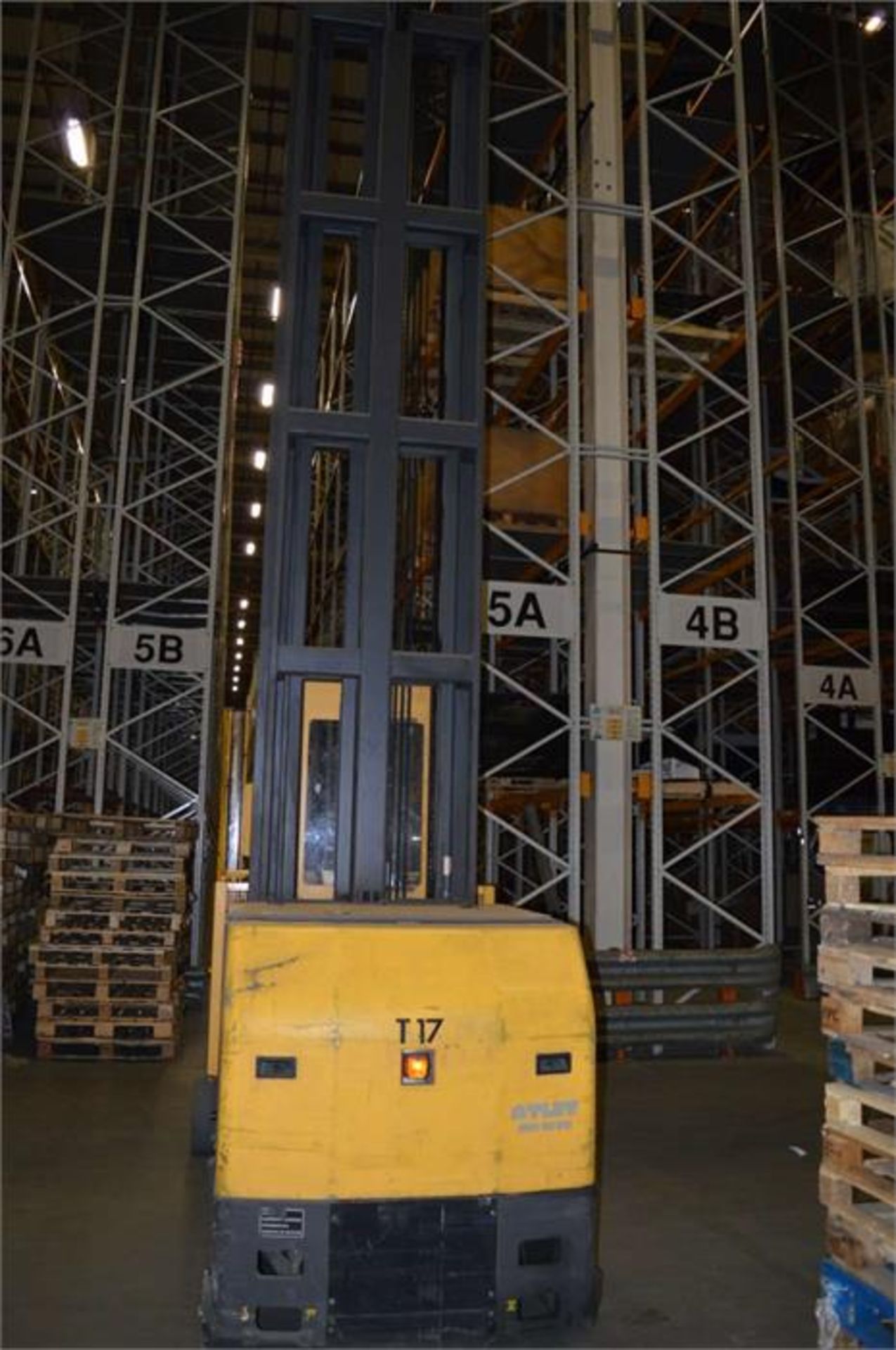 Atlet, Model: OMNI 160T 1350, 1600kg very narrow aisle electric high level order picker, Serial - Image 3 of 6