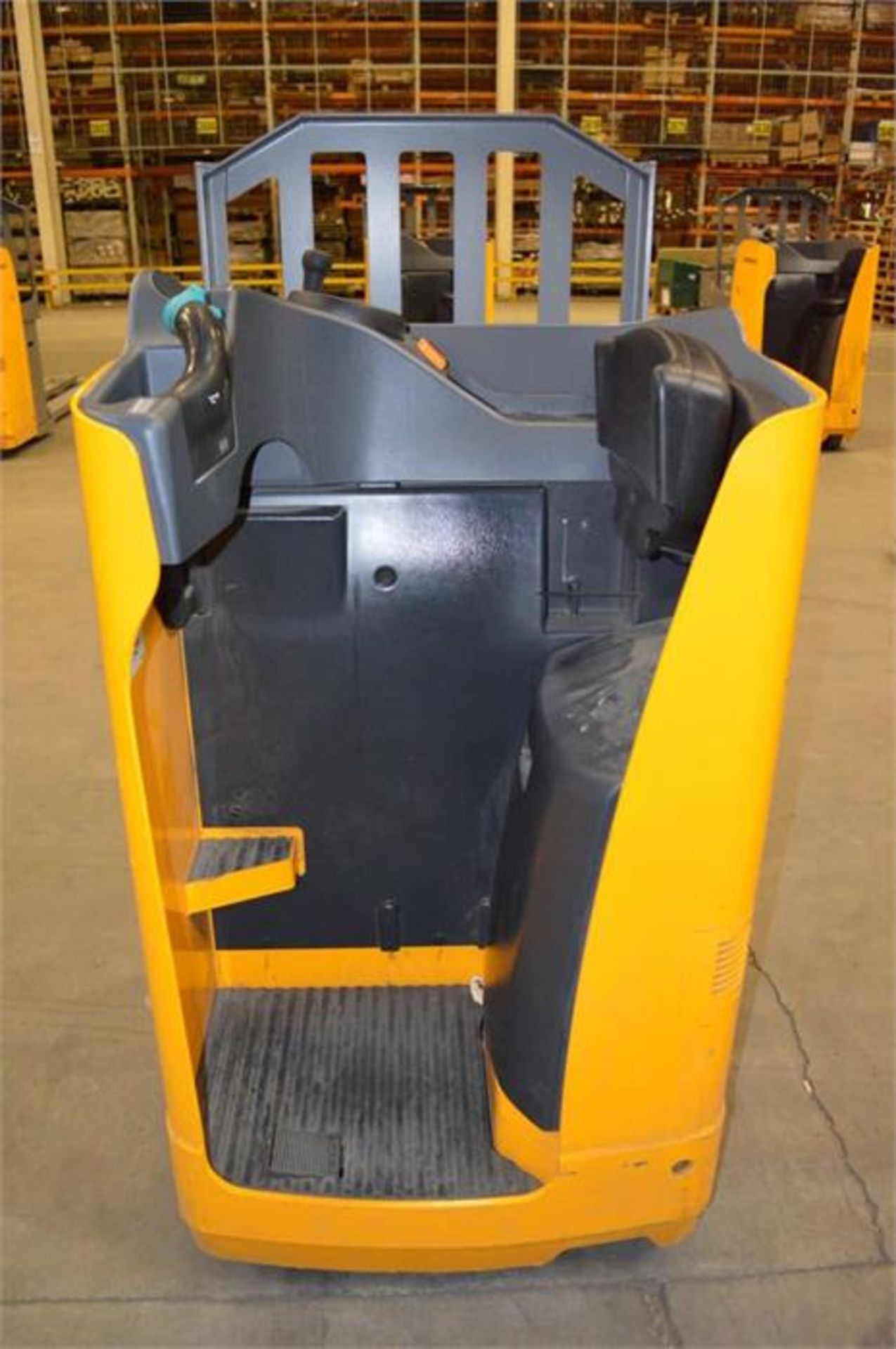 Jungheinrich, Type: ESE120, double pallet 2000kg ride on electric low level order picker, Serial No. - Image 4 of 5
