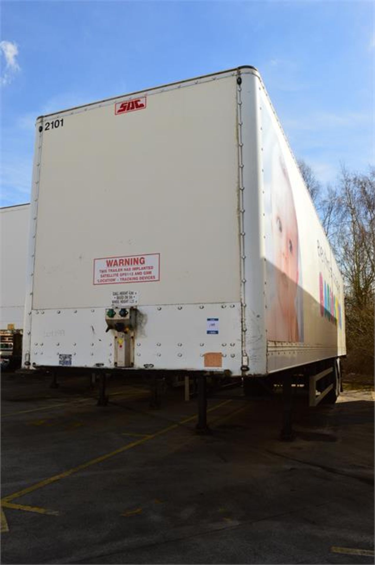 2006 SDC, twin axle 40ft box trailer, VIN: AGA67816, MOT: July 2018