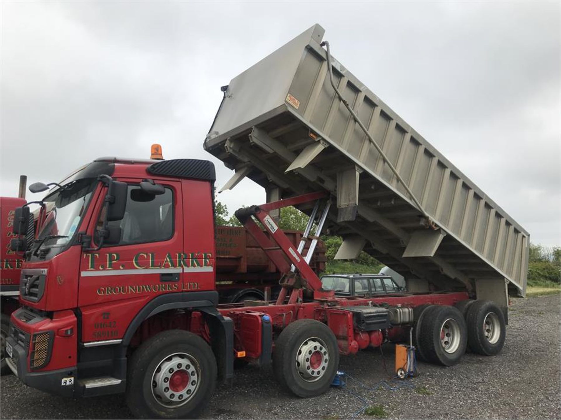 JCB model 6FT articulated dump truck, 2016, 2 recorded hours unused on site - Image 9 of 9