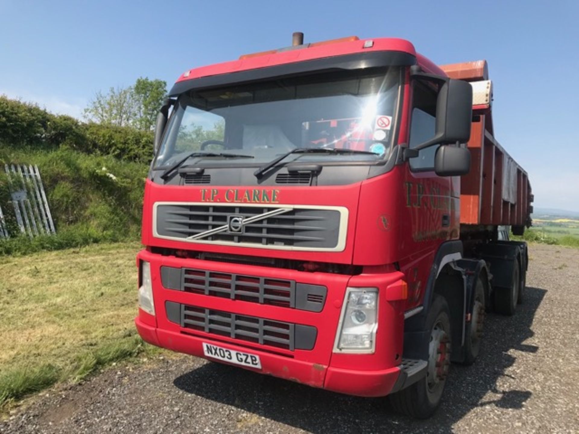 2003 Volvo FM12 84R hook loader, registration NX03GZB. 382,524 recorded Km - Image 2 of 3