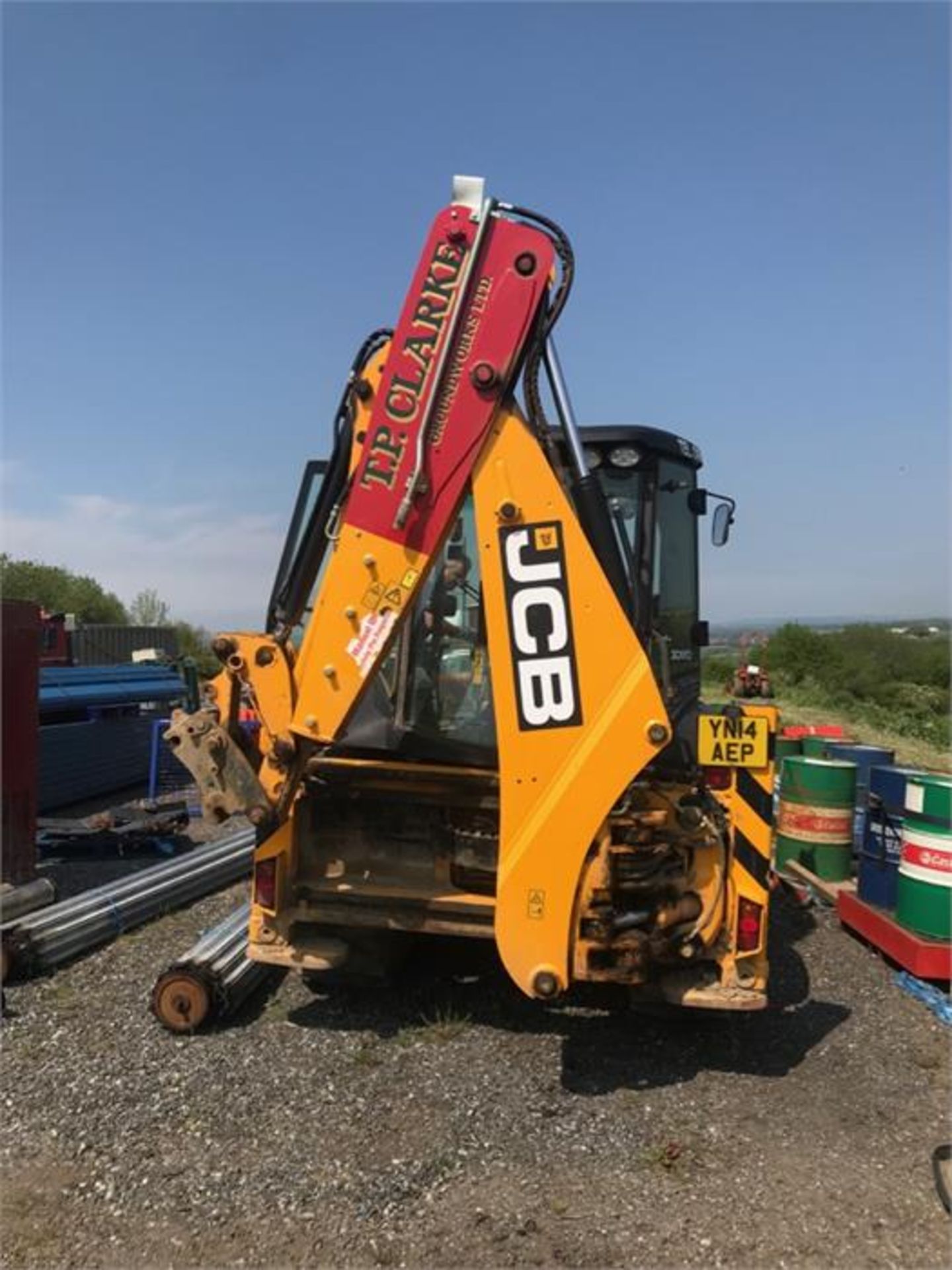 JCB 3CX Eco back hoe loader, registration YN14AEP, first registered 1st January 2014, 3233 - Image 4 of 6