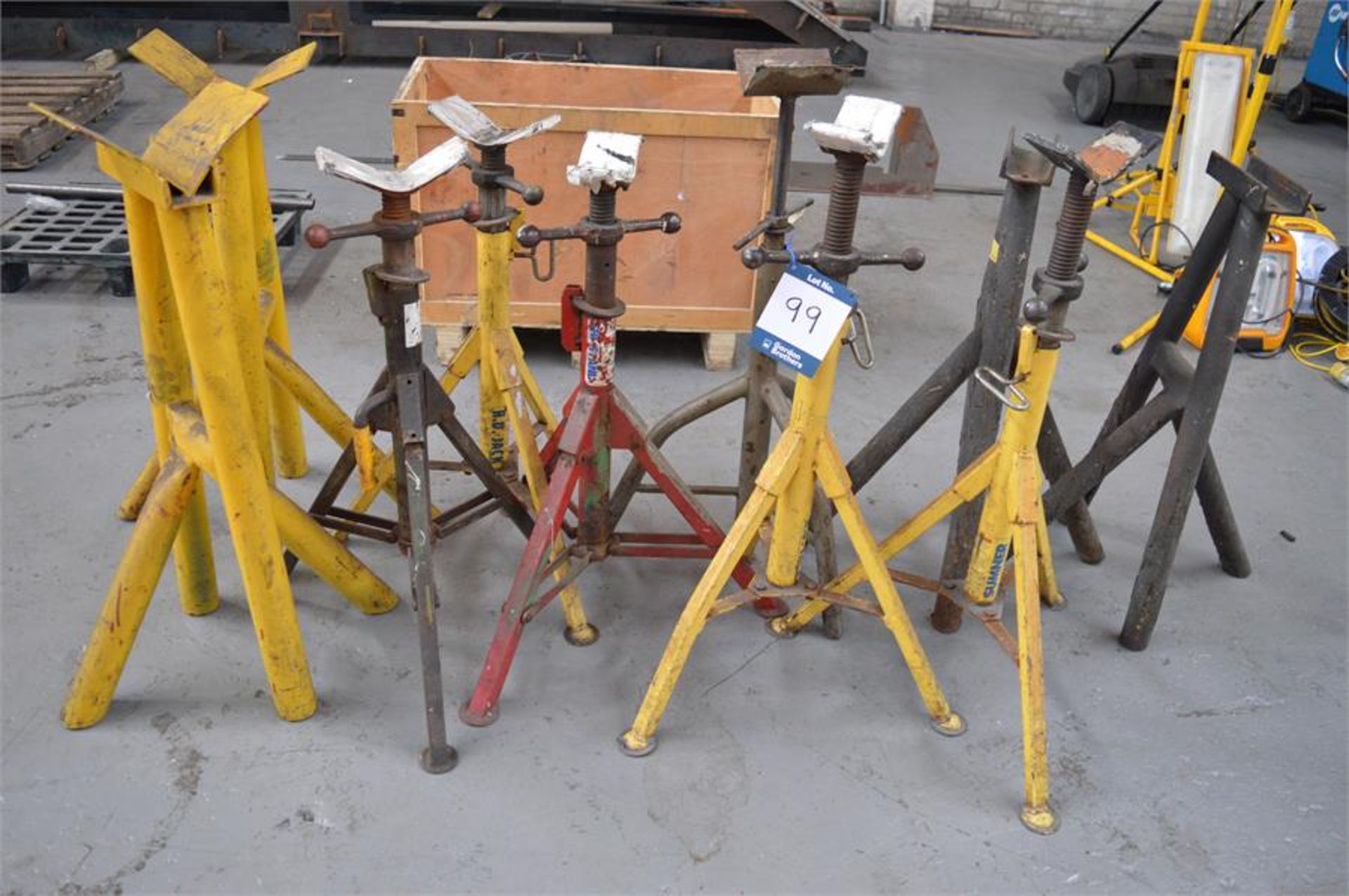 10 x various jacks & stands, as lotted
