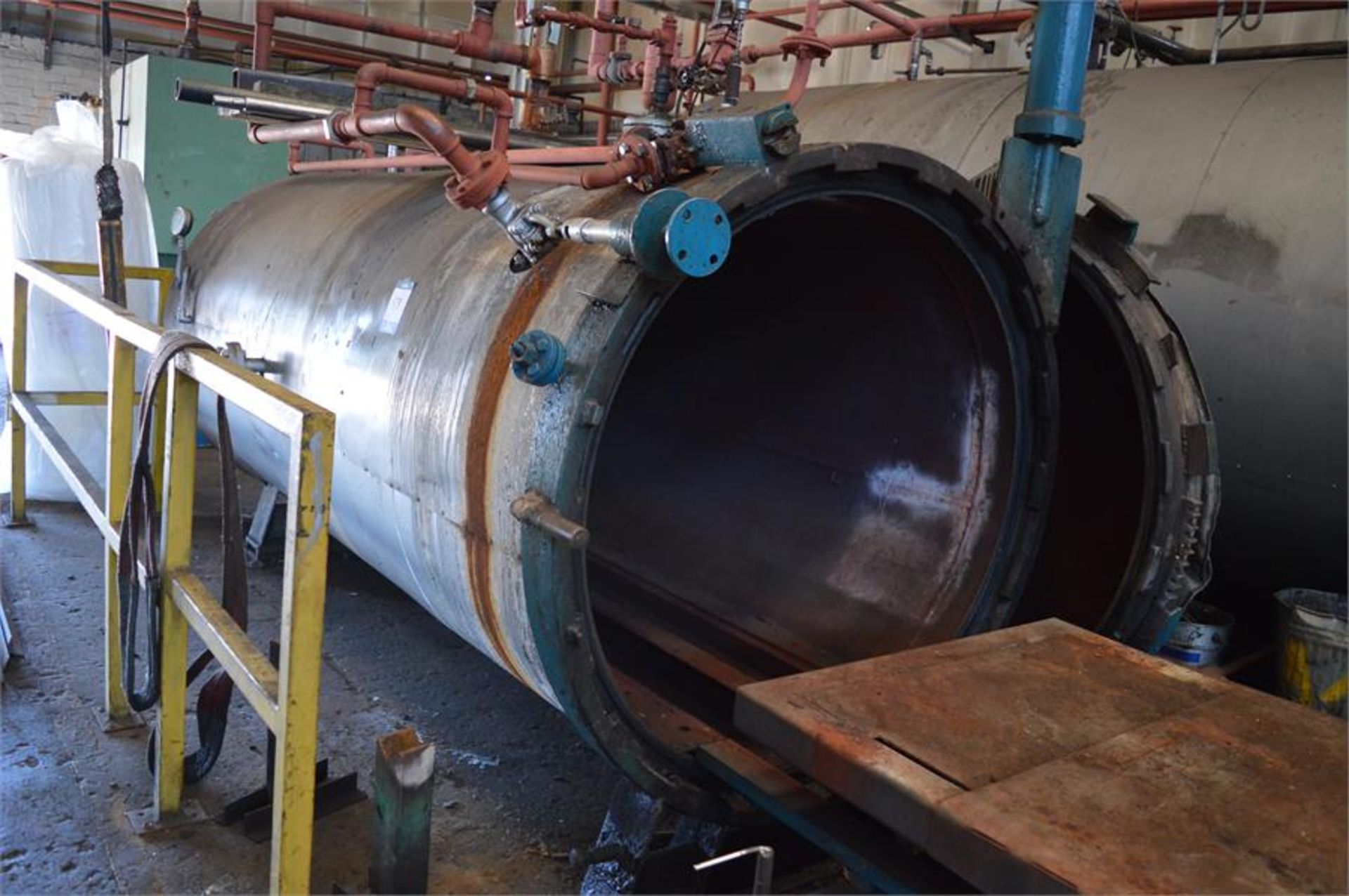2 x Unbadged mild steel Autoclaves, steam heated, 1800 x 5500mm and 1200 x 3000mm with Bradlee - Image 3 of 4