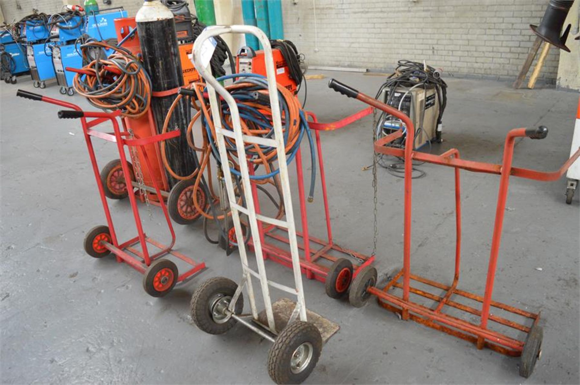 5 x various bottle trolleys, as lotted