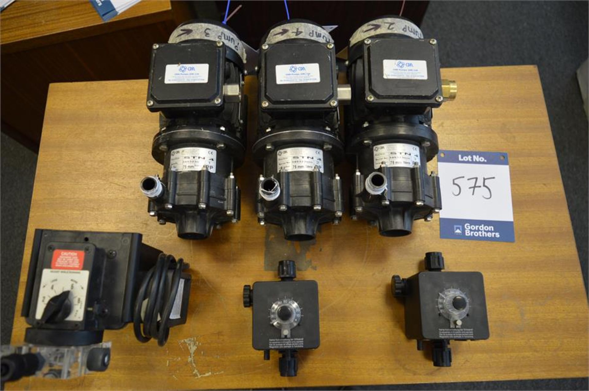 Miscellaneous lot comprising: 3 x used CDR pumps; STN4 magnetic drive centrifugal pumps with 3 x - Image 3 of 4