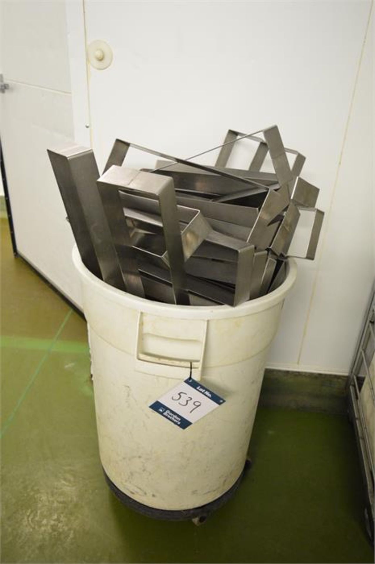 Mobile bucket with stainless steel rectangular moulds, as lotted (Located at Continental Patisserie,