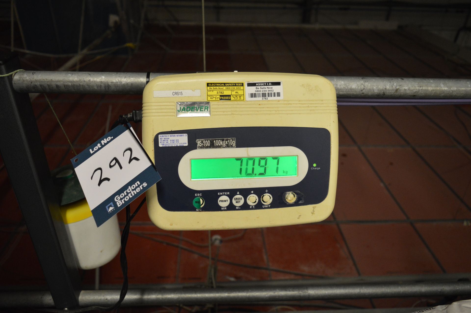Platform scales with Jadever JS-1000 digital read out display (Located at Crantock Bakery, Newquay)