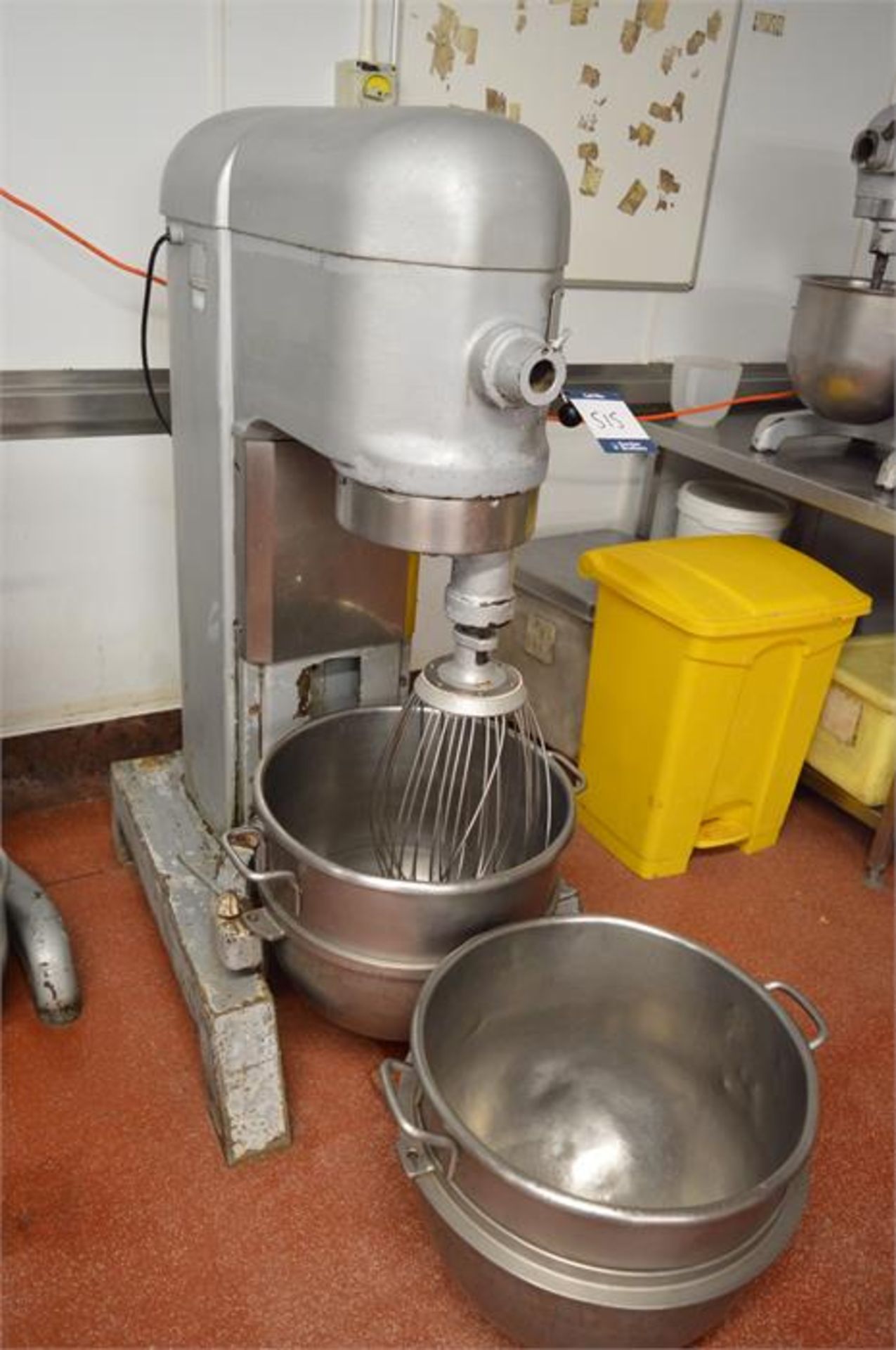 Hobart, Model H600, industrial stand mixer, Serial No. 97.053.245 with two bowls (Located at