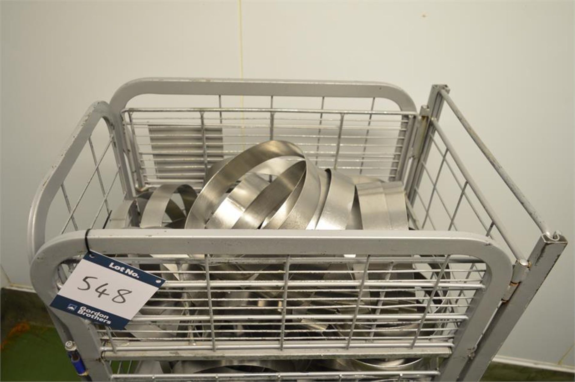 Mobile cage with stainless steel circular moulds, as lotted (Located at Continental Patisserie, - Bild 2 aus 2