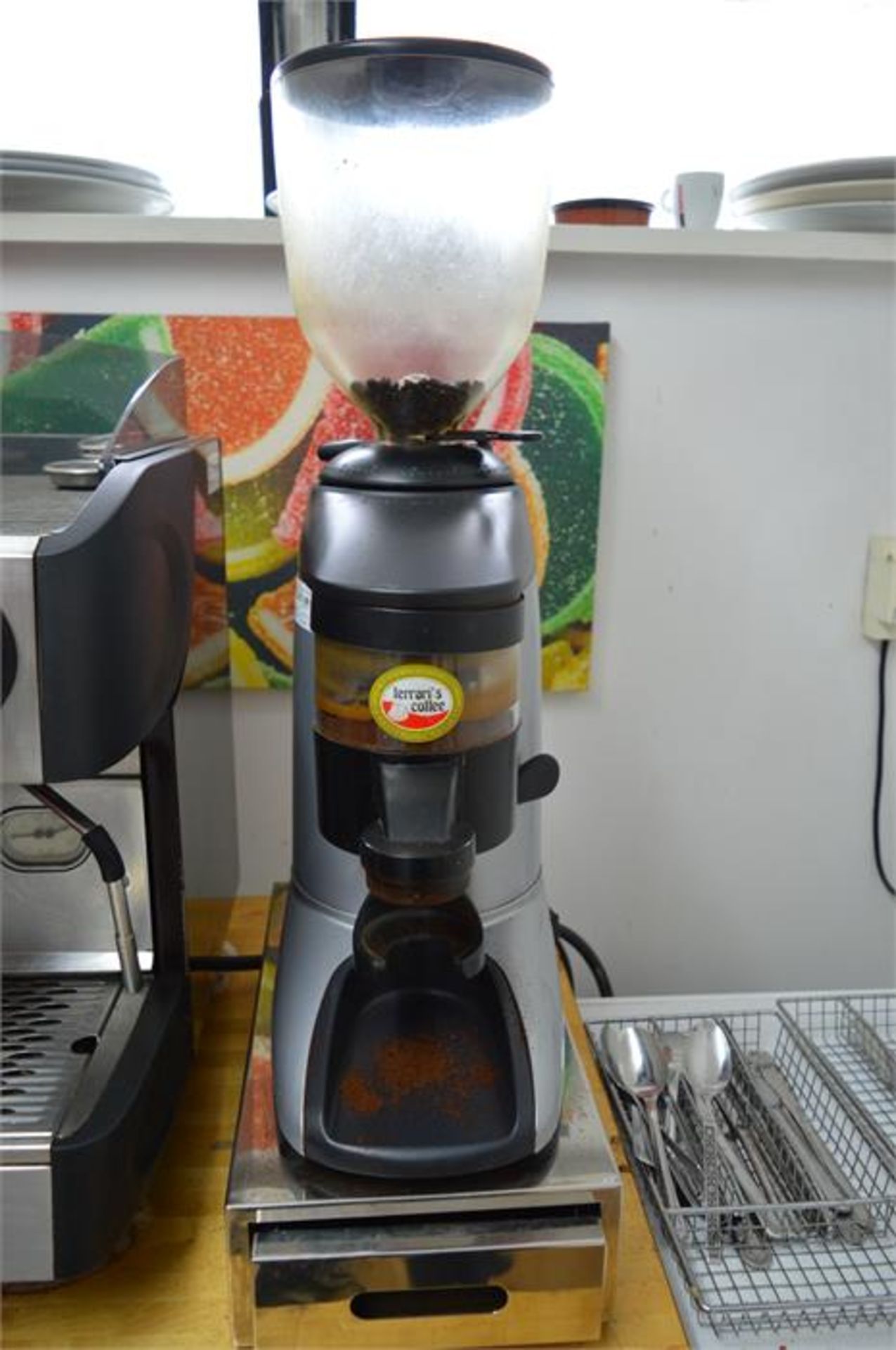 Kimbo, Model: GreenCME2GR, coffee machine, Serial No. 10141523 with Ferrari coffee grinder ( - Bild 2 aus 2