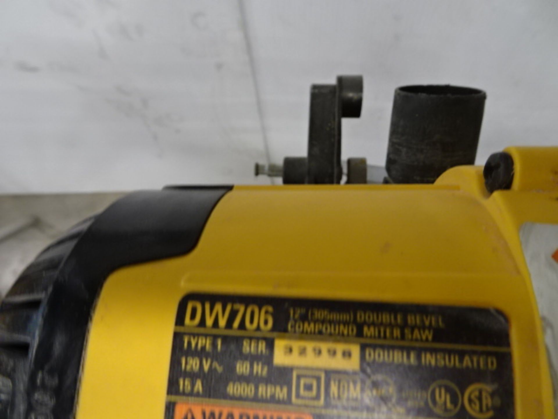 Scie à onglets "Dewalt" DW706 double bevel meter saw - Image 3 of 3