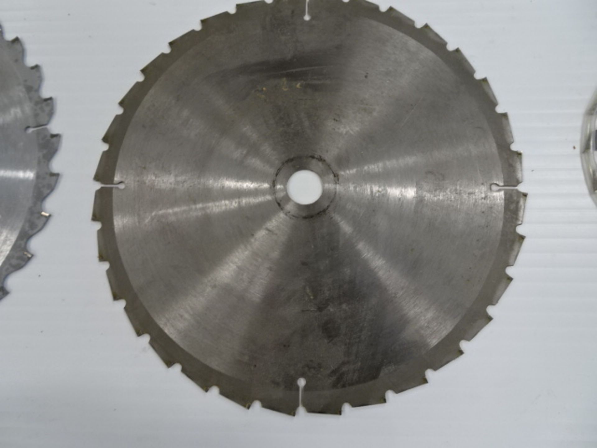 Lot de (14) lames de scies assorties / (14) assorted saw blade from/de: 12" à 6" - Image 9 of 13