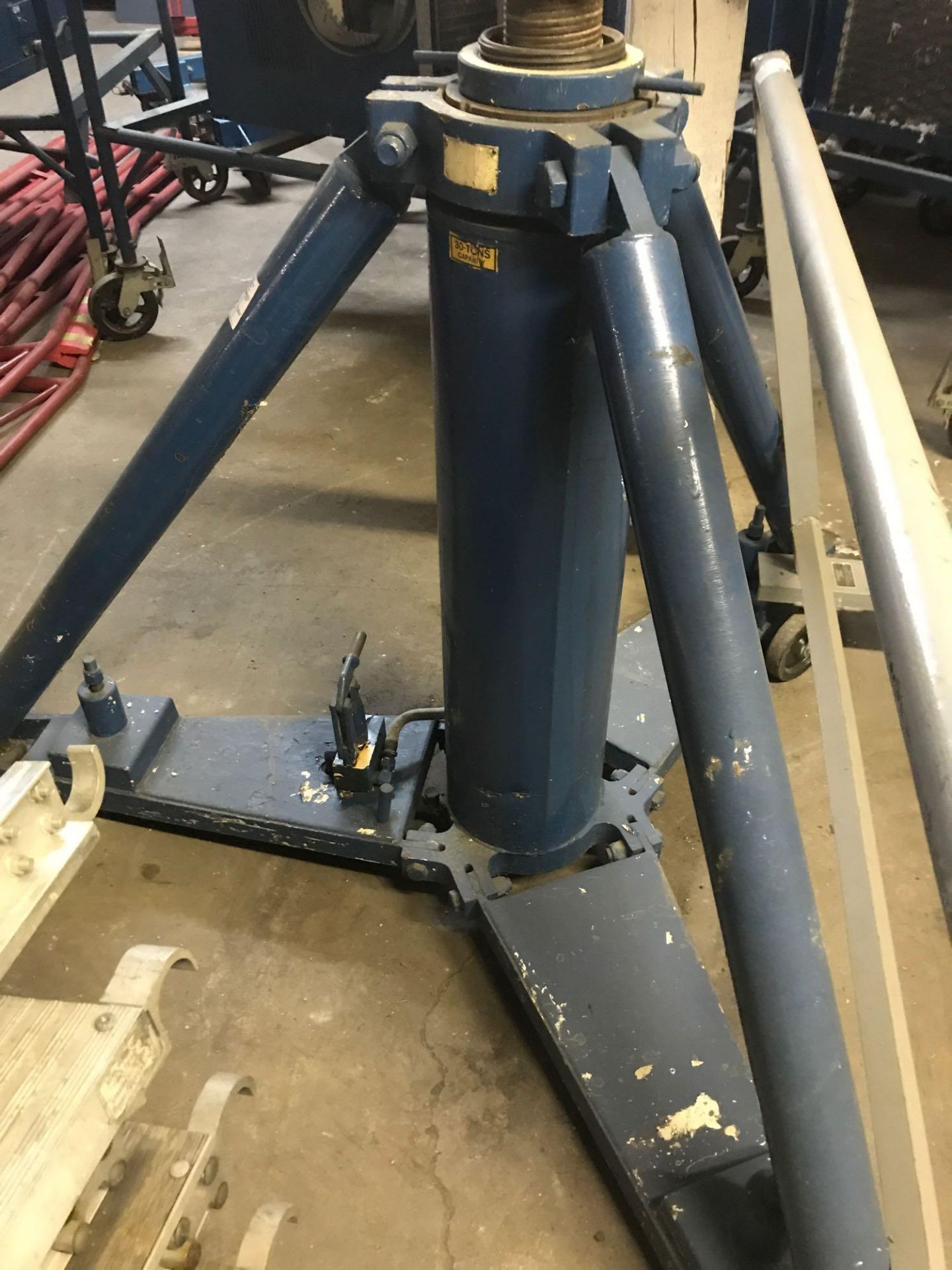 30 Ton Airplane Stand - Image 3 of 3