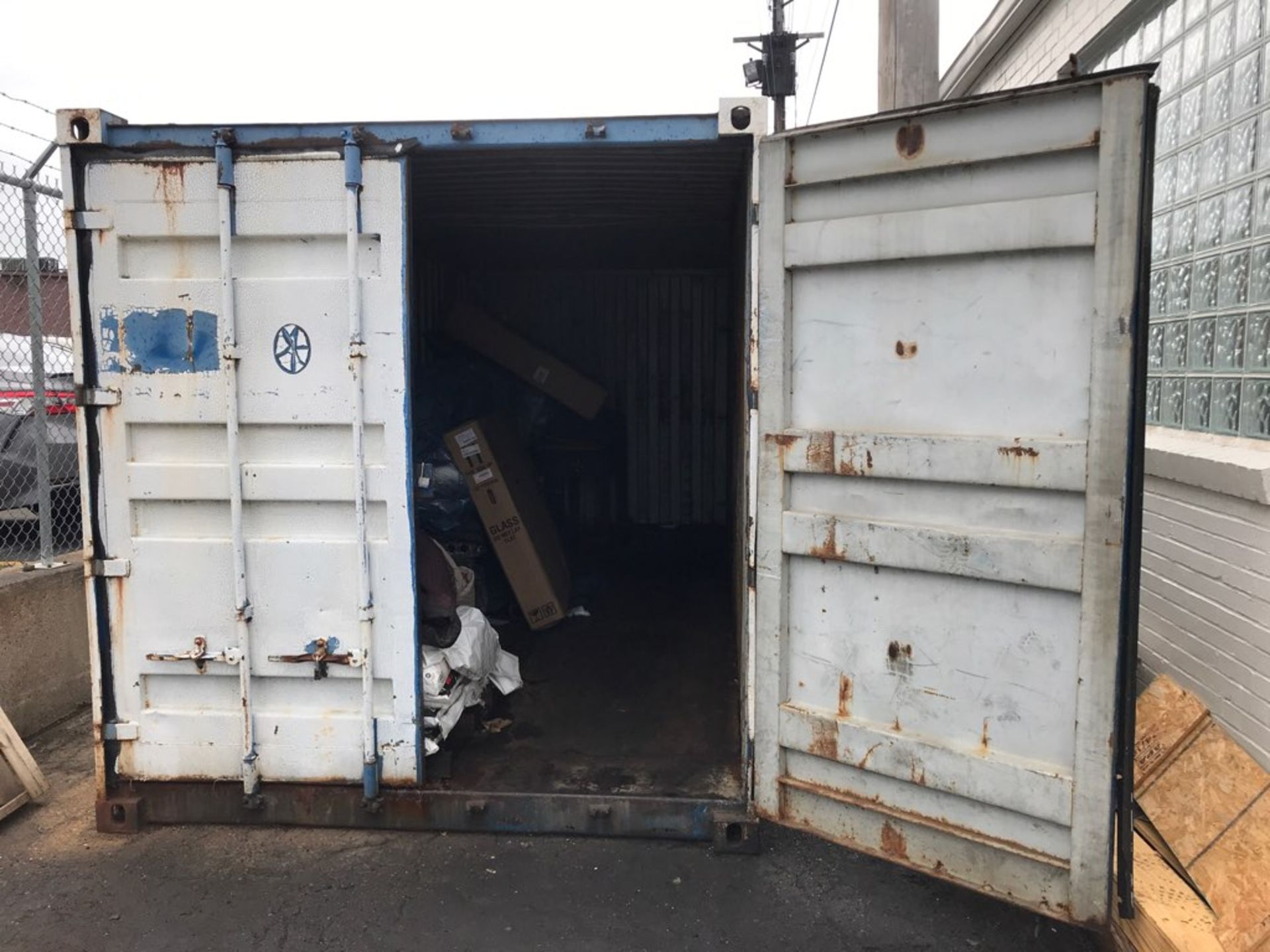 24ft Storage Container - Image 3 of 4