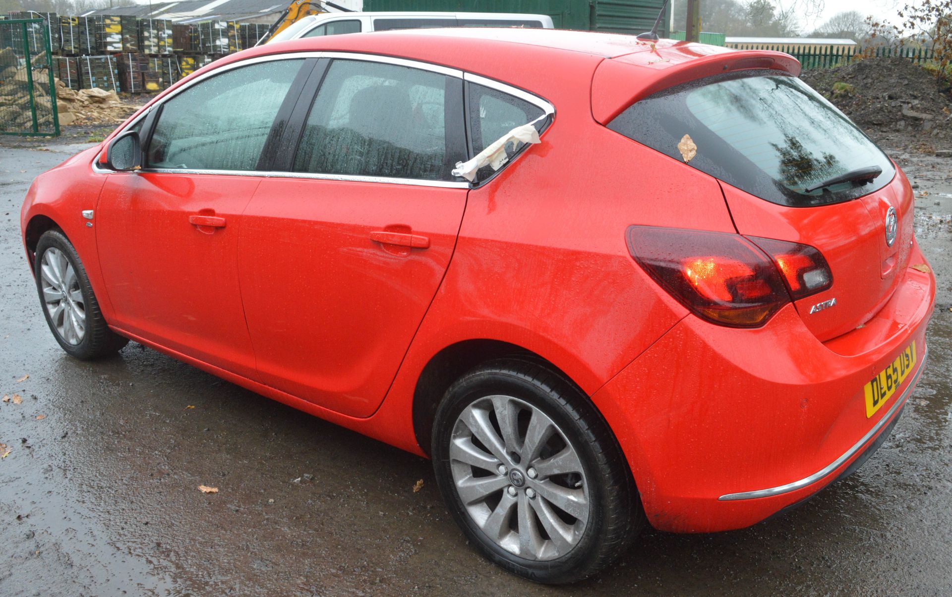 Vauxhall Astra 1.6i VVT 16v Elite 5 door hatchback car Registration Number: DL65 DSV Date of - Image 3 of 9