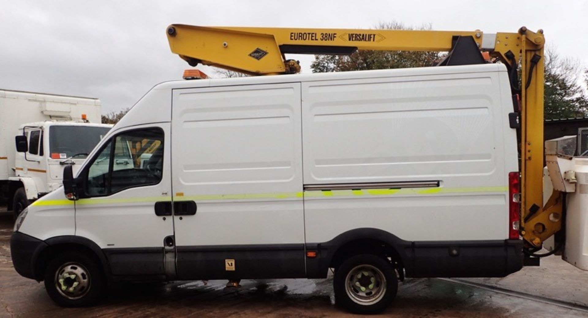 Iveco Daily 50C15 MEWP access platform panel van Registration Number: AE09 BWJ Date of Registration: - Image 6 of 11