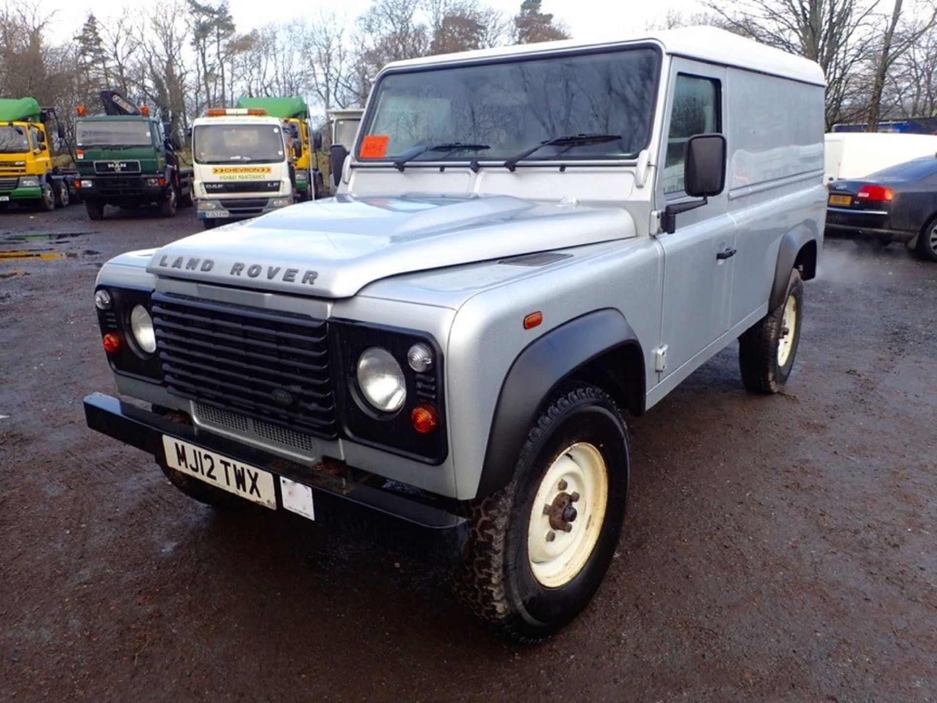 Land Rover 110 Defender TD 4WD utility vehicle Registration Number: MJ12 TWX Date of Registration: - Image 2 of 11