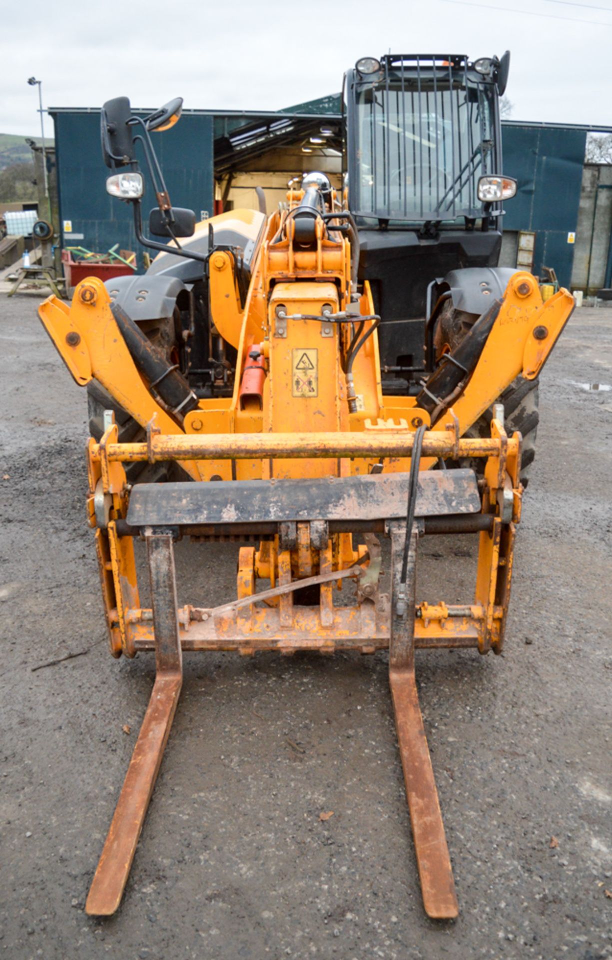 JCB 535-140 Hi-Viz T4i 14 metre telescopic handler Year: 2013 S/N: 2179829 Recorded Hours: 5050 c/ - Image 5 of 13