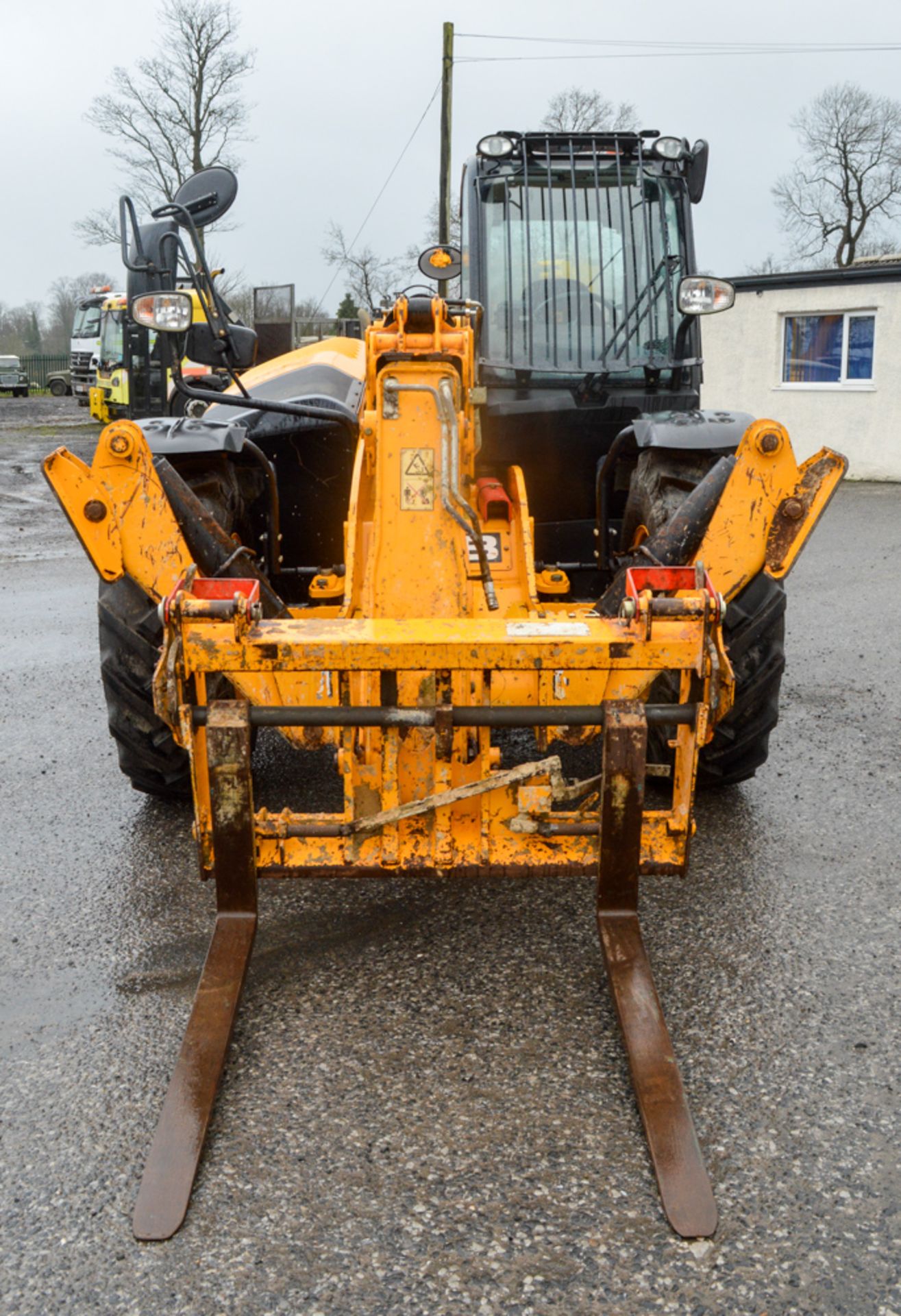 JCB 533-105 T4i 10.5 metre telescopic handler Year: 2013 S/N: 2175572 Recorded Hours: 4012 c/w turbo - Image 5 of 13