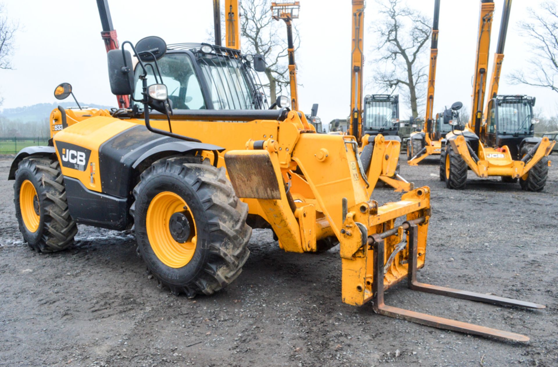 JCB 533-105 T4i 10.5 metre telescopic handler Year: 2013 S/N: 2176924 Recorded Hours: 2352 c/w turbo - Image 4 of 13