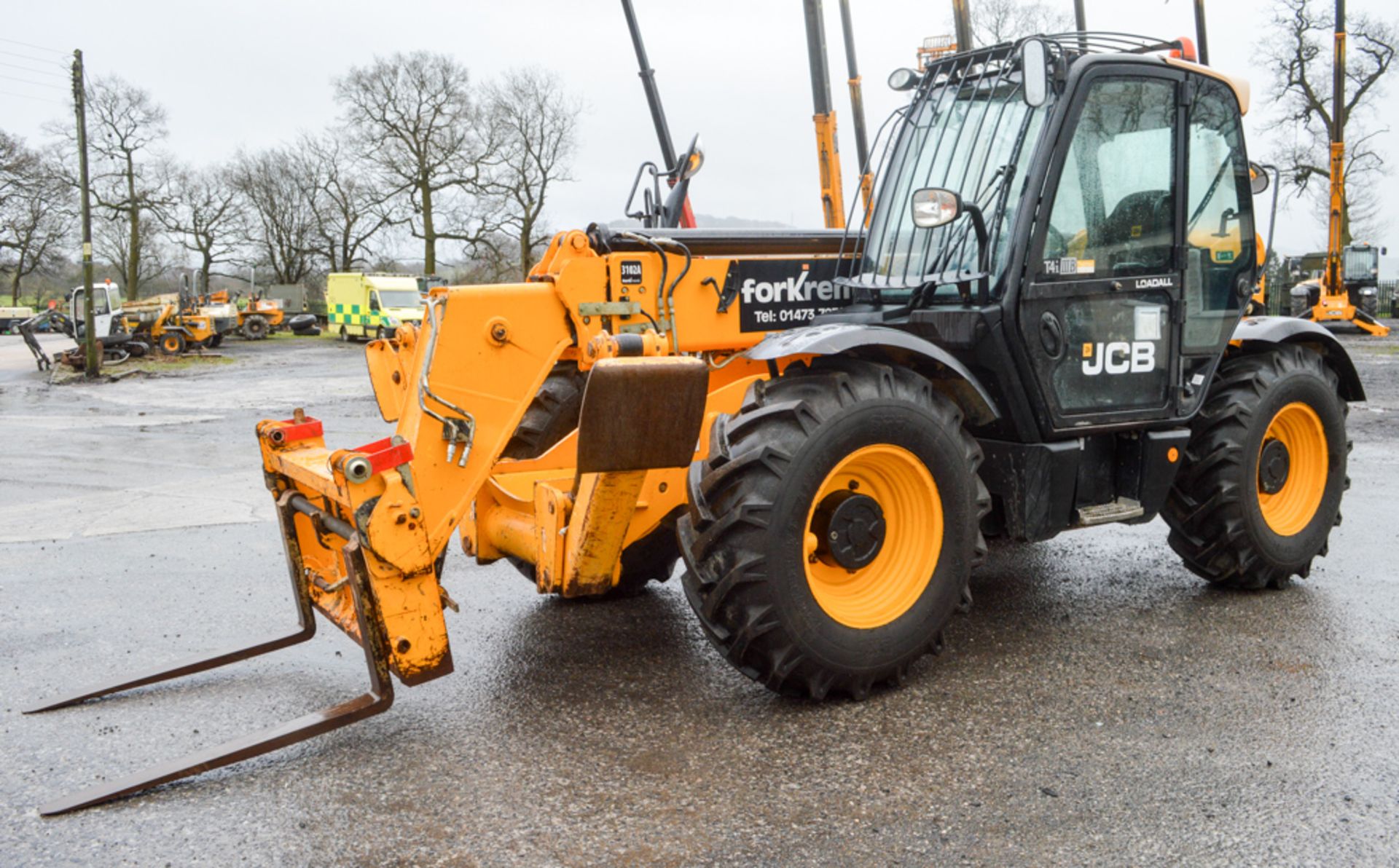 JCB 533-105 T4i 10.5 metre telescopic handler Year: 2013 S/N: 2175572 Recorded Hours: 4012 c/w turbo