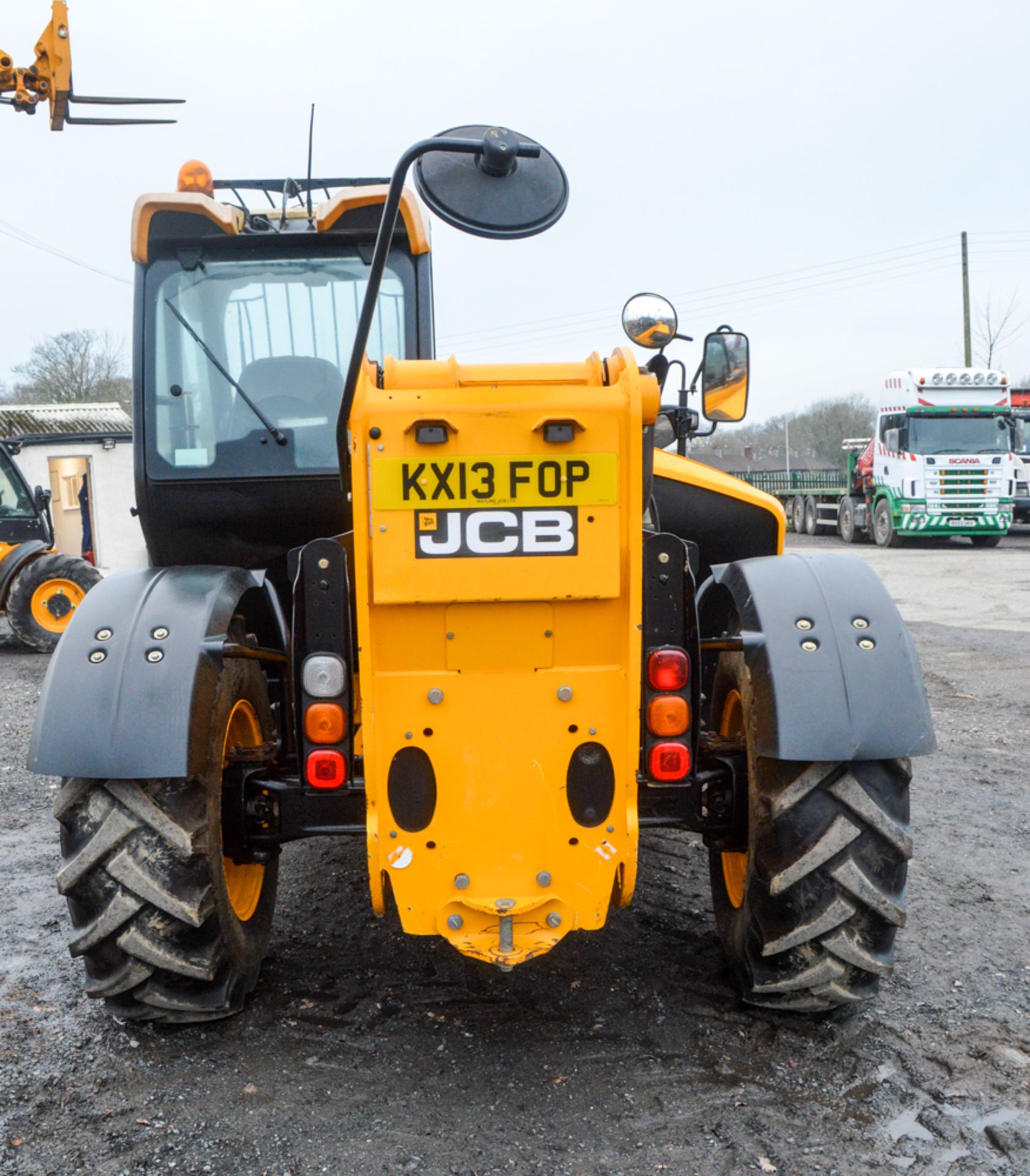 JCB 533-105 T4i 10.5 metre telescopic handler Year: 2013 S/N: 2176924 Recorded Hours: 2352 c/w turbo - Image 6 of 13