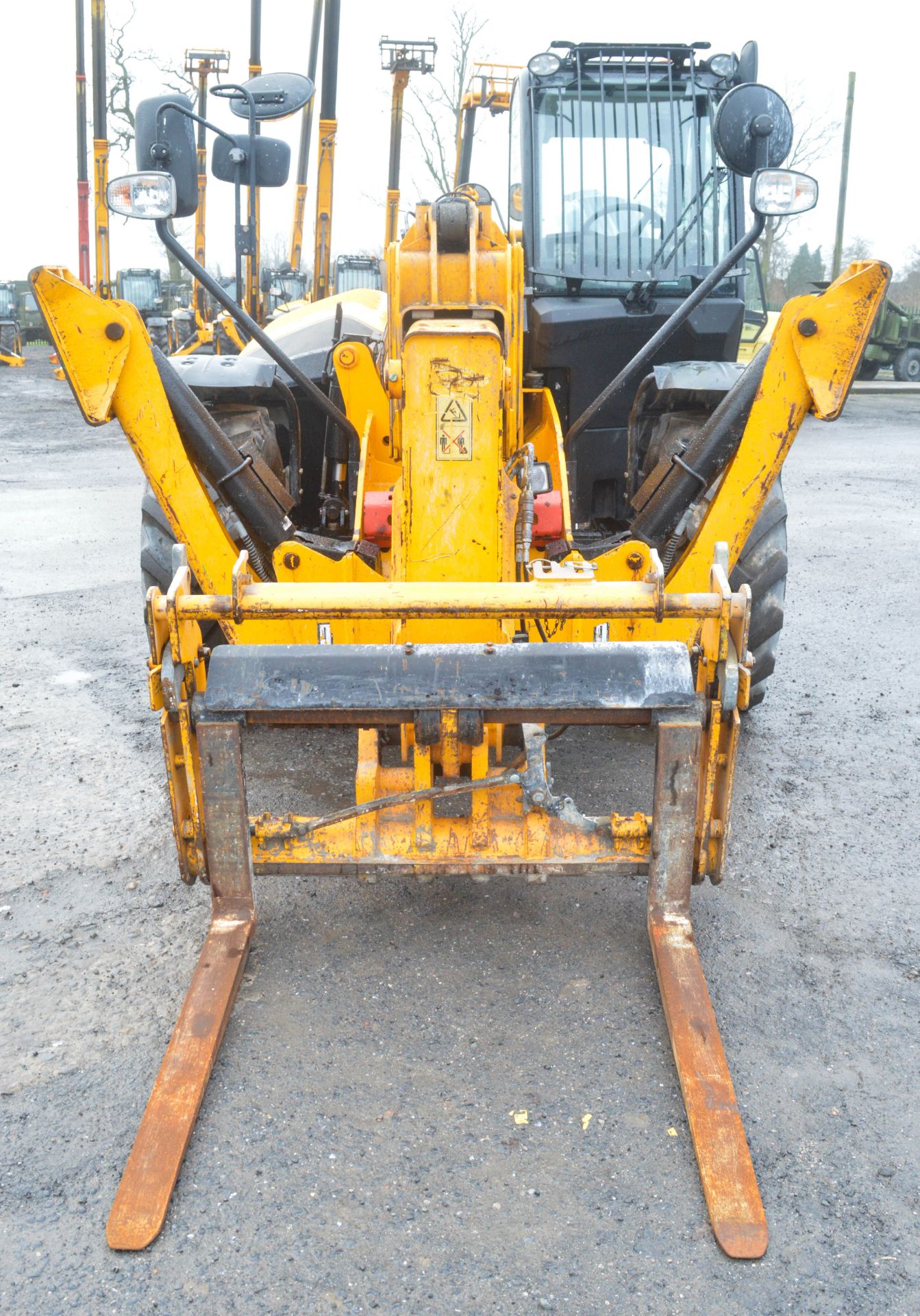 JCB 540-170 Hi-Viz T4i 17 metre telescopic handler Year: 2013 S/N: 2180829 Recorded Hours: 4085 c/ - Image 5 of 12