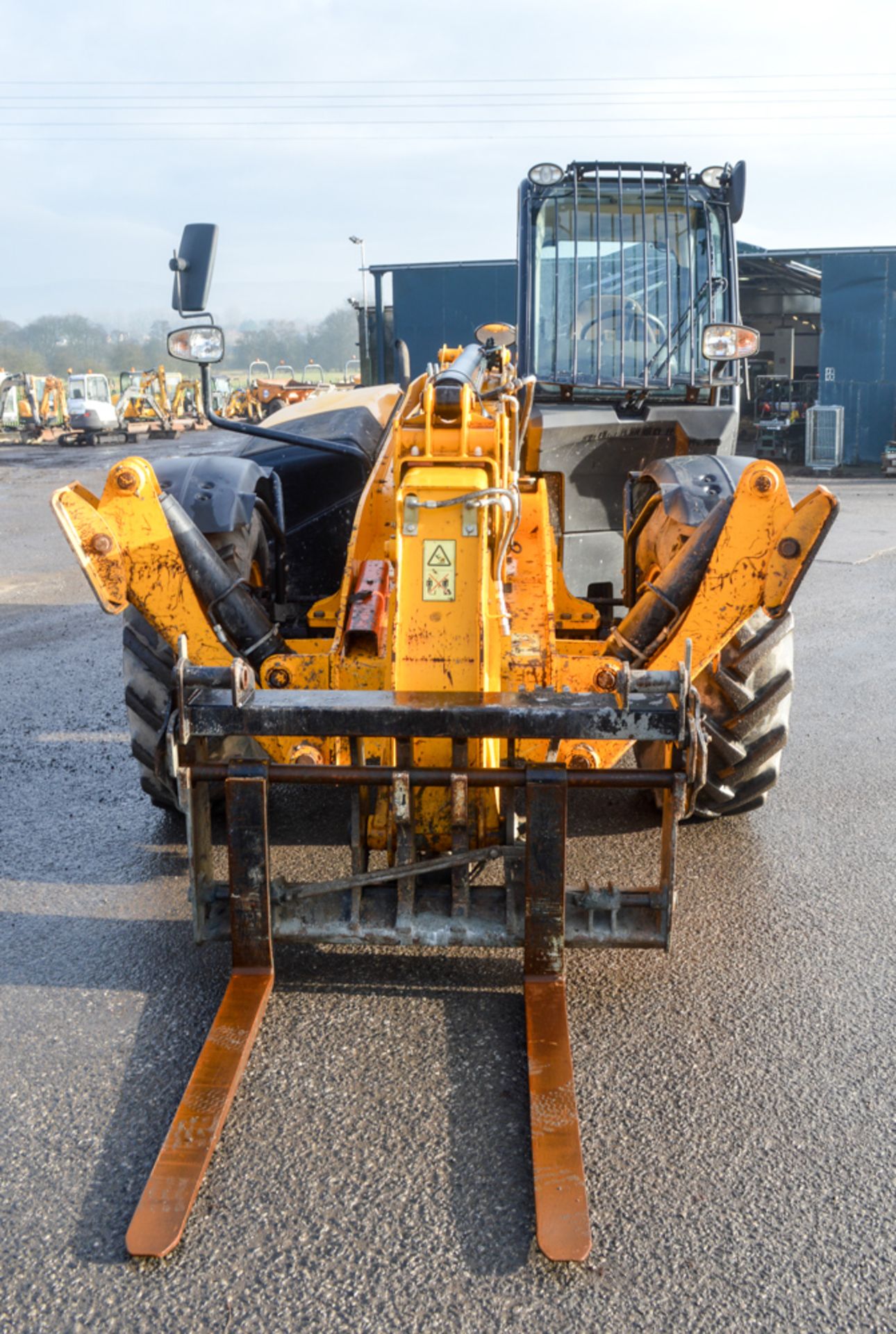 JCB 535-125 Hi-Viz 12.5 metre telescopic handler Year: 2011 S/N: 1529478 Recorded Hours: 4005 c/w - Image 5 of 13