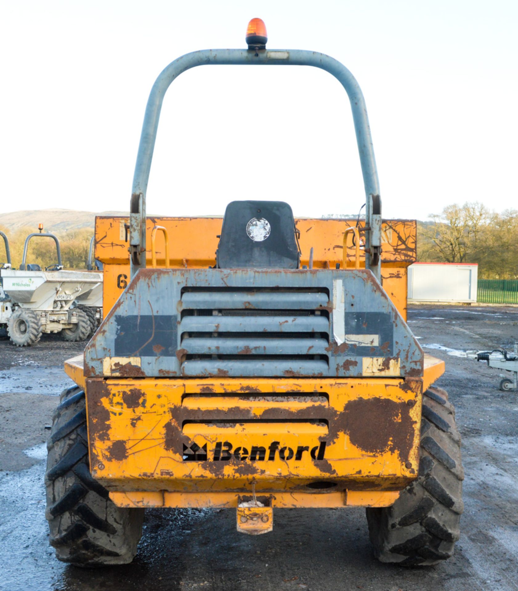 Benford Terex 6 tonne straight skip dumper Year: 2003 S/N: E311EE460 Recorded Hours: Not - Image 6 of 12