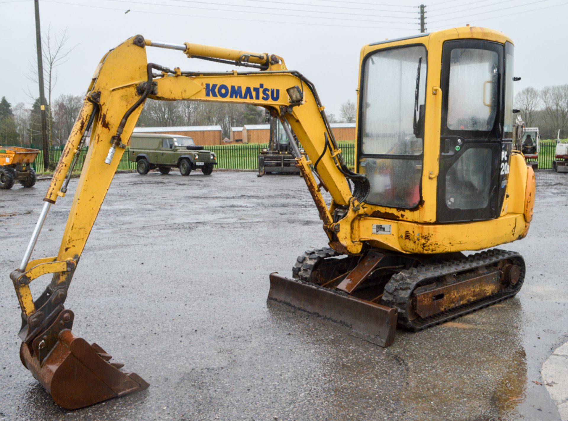 Komatsu PC20R 2.5 tonne rubber tracked mini excavator Year: 2004 S/N: 31719 Recorded Hours: 2941
