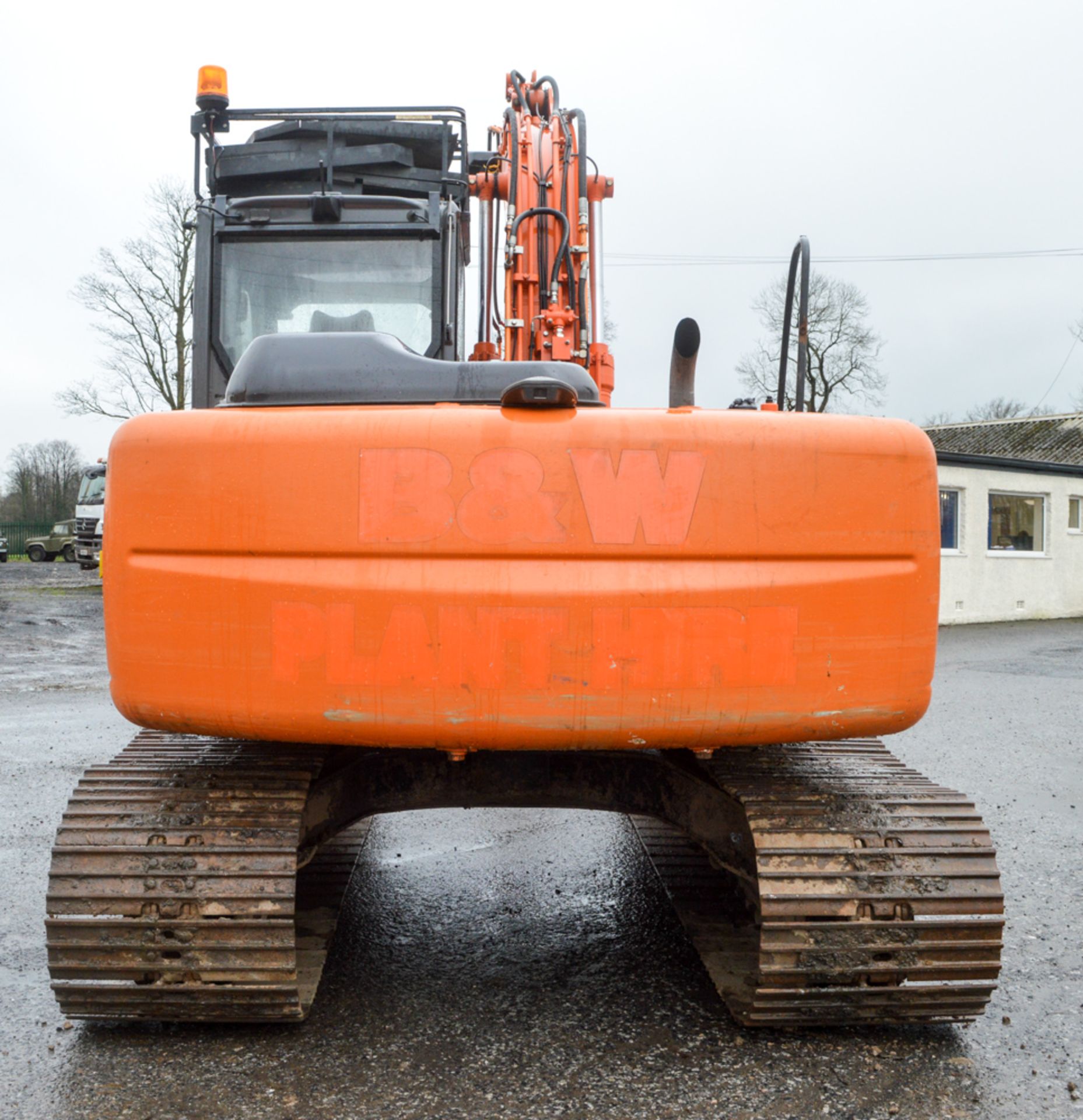 Hitachi 130 LCN Zaxis 13 tonne steel tracked excavator Year: 2010 S/N: 83823 Recorded Hours: 7569 - Image 6 of 11