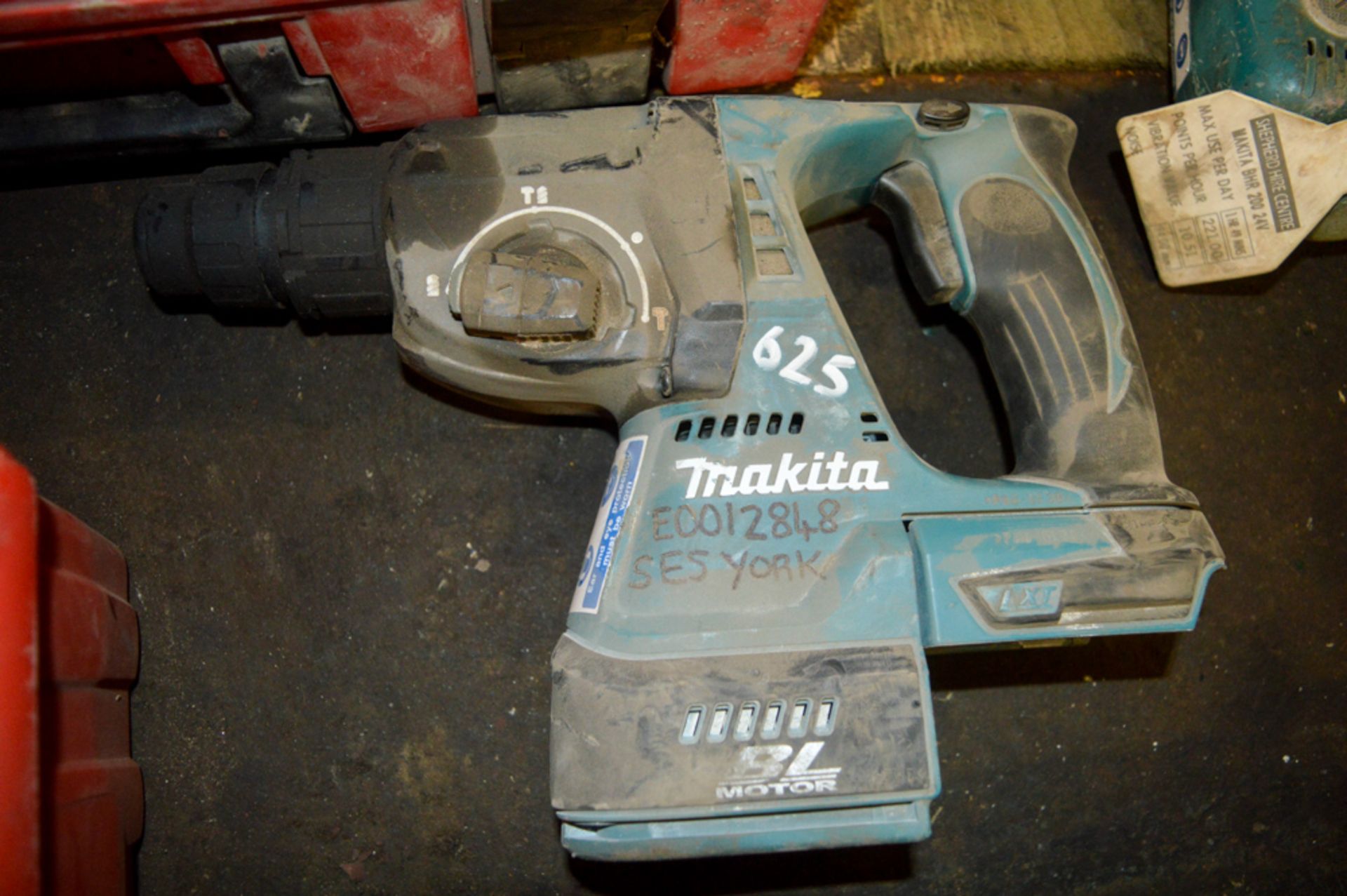 Makita cordless hammer drill **No battery or charger** E0012848